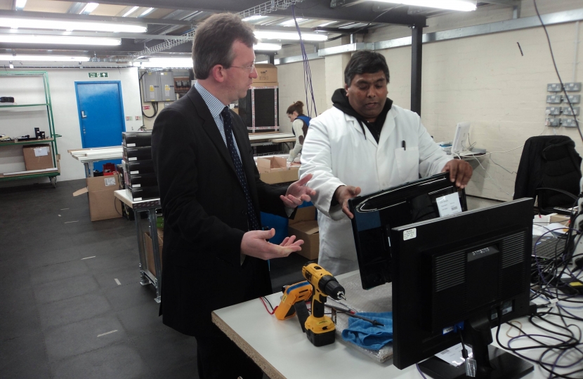 Jeremy Wright MP vists RepairTech, Southam